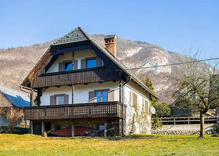 בית נופש Magical Family 84 בוהין